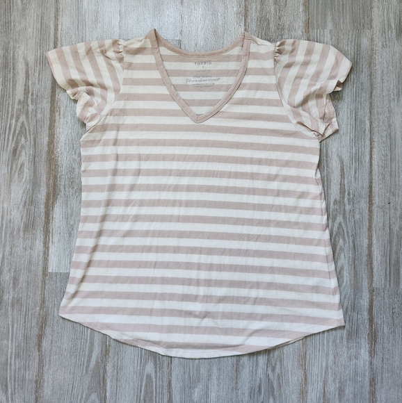 Torrid Classic Fit Cream Tan Stripe T Shirt Short Sleeve V Neck Soft Stretch 1X - Picture 1 of 6